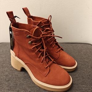 SOREL Boots NWT